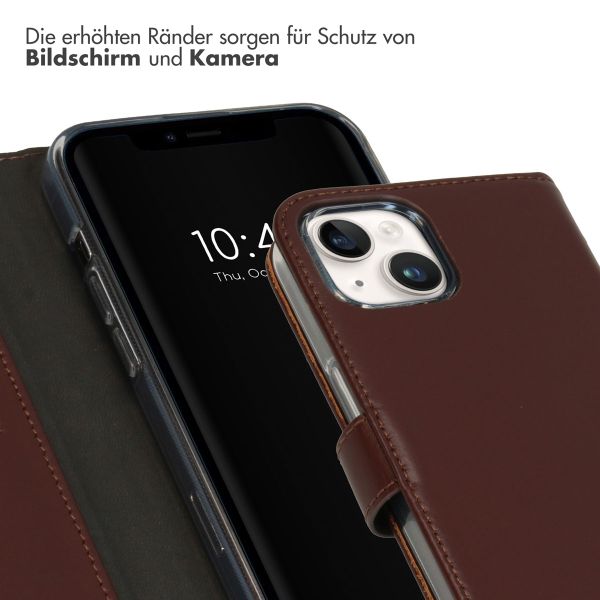 Selencia Echtleder Klapphülle für das iPhone 15 - Braun