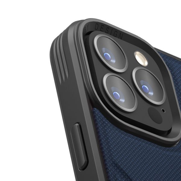 Uniq Transforma Back Cover mit MagSafe für das Apple iPhone 13 Pro - Electric Blue