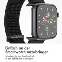 imoshion Nylonarmband für das  Apple Watch Series 1 t/m 9 / SE (38/40/41 mm) | Series 10 / 11 (42 mm) - Schwarz