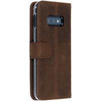 Valenta Klapphülle Classic Luxe Dunkelbraun für Samsung Galaxy S10e