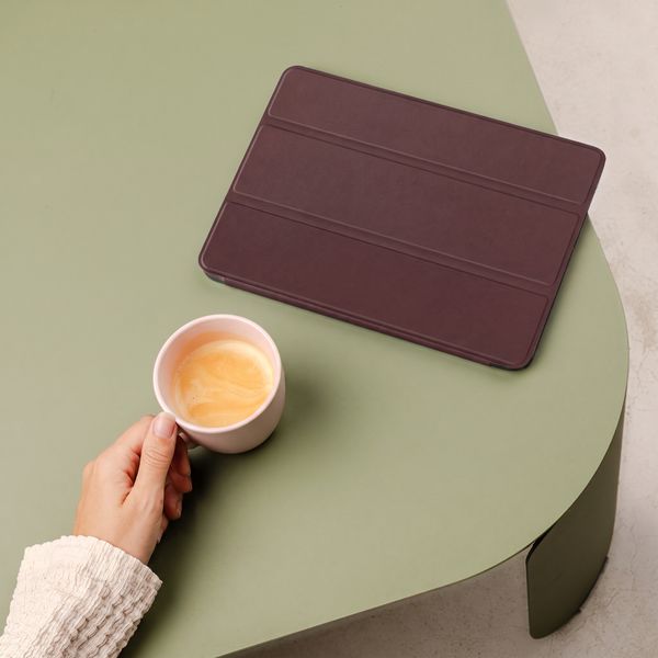 imoshion Trifold Klapphülle Apple iPad Air 11 Zoll (2026) M4 / (2025) M3 / (2024) M2 / Air 5 (2022) / Air 4 (2020) - Bordeaux