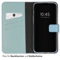 Selencia Echtleder Klapphülle für das iPhone 15 - Air Blue