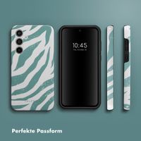 Selencia Vivid Tough Back Cover für das Samsung Galaxy A55 - Colorful Zebra Pine Blue