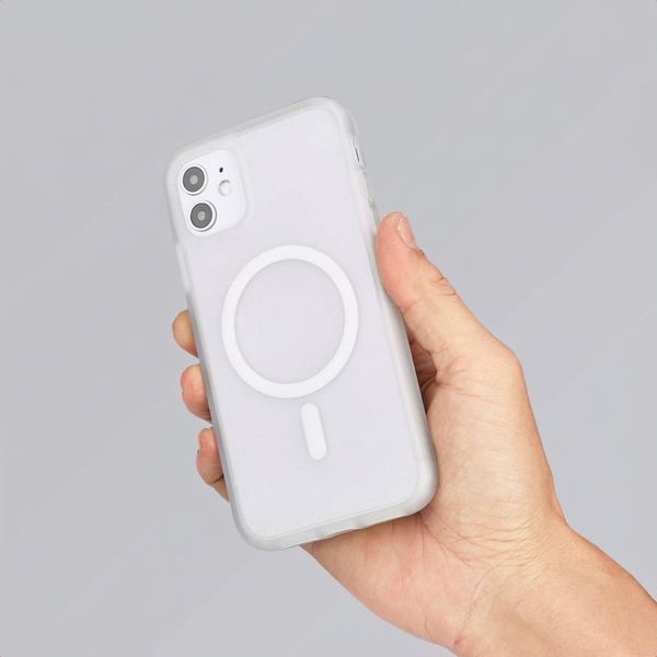 imoshion Color Guard Back Cover mit MagSafe Apple iPhone 11 - Weiß