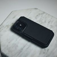 Decoded 2 in 1 Leather Klapphülle MagSafe Apple iPhone Air - Schwarz