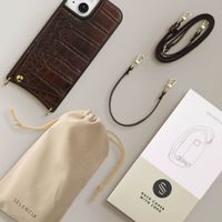 Selencia Nova Croco HandyHülle mit Kordel und Kartenhalter Apple iPhone 15 - Choco Brown