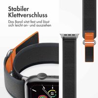 imoshion Nylon-Armband Trail für die Apple Watch Series 1 bis 9 / SE (38/40/41 mm) | Series 10 (42 mm) - Black Grey