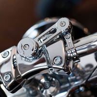 SP Connect Moto Mount Pro - Handyhalter fürs Motorrad - Universal - Geeignet für SPC+ Hüllen - Chrome