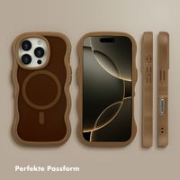 Selencia Wavy Backcover mit MagSafe Apple iPhone 16 Pro - Mocha Brown