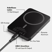 Selencia Vivid Powerbank 5.000 mAh - MagSafe und Qi - Black / Midnight Blossom