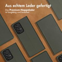 Accezz Premium Leather Slim Klapphülle für das Samsung Galaxy A53 - Grün