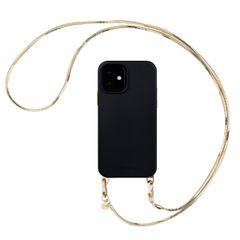 Selencia Rivièra MagSafe Backcover mit abnehmbaren Haken für das Apple iPhone 12 / 12 Pro - Velvet Black + Sleek Chain (130 cm) - Gold