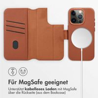 Accezz 2-in-1 Klapphülle aus Leder mit MagSafe Apple iPhone 15 Pro - Sienna Brown