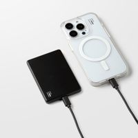iDeal of Sweden Slim MagSafe Powerbank 5.000 mAh - Kabellose Powerbank - Black