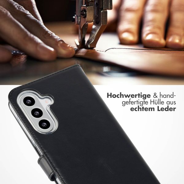 Selencia Echtleder Klapphülle Samsung Galaxy A26 - Schwarz