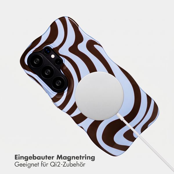 Selencia Vivid Wavy Backcover mit MagSafe Samsung Galaxy S26 Ultra - Dream Swirl Chocolate