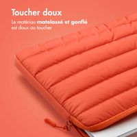 imoshion Puffer Laptop Hülle 13-14 Zoll - Laptop Sleeve - Apricot Crush Orange