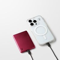iDeal of Sweden Slim MagSafe Powerbank 5.000 mAh - Kabellose Powerbank - Fine Wine