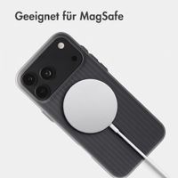 Accezz Lite Backcover mit MagSafe | Fluted | Apple iPhone 18 Pro / 17 Pro - Grau