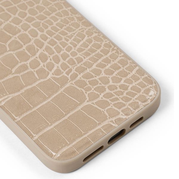 iDeal of Sweden Vegan Leather Back Cover für das iPhone 15 Pro Max - Warm Beige Croco