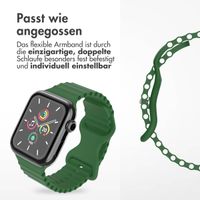 imoshion Athletisches Silikonarmband für die Apple Watch Series 1 bis 9 / SE (38/40/41 mm) | Series 10 (42 mm) - Dunkelgrün