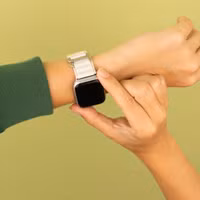 imoshion Nylon Alpine Armband für das  Apple Watch Series 1 t/m 9 / SE (38/40/41 mm) | Series 10 / 11 (42 mm) - Weiß