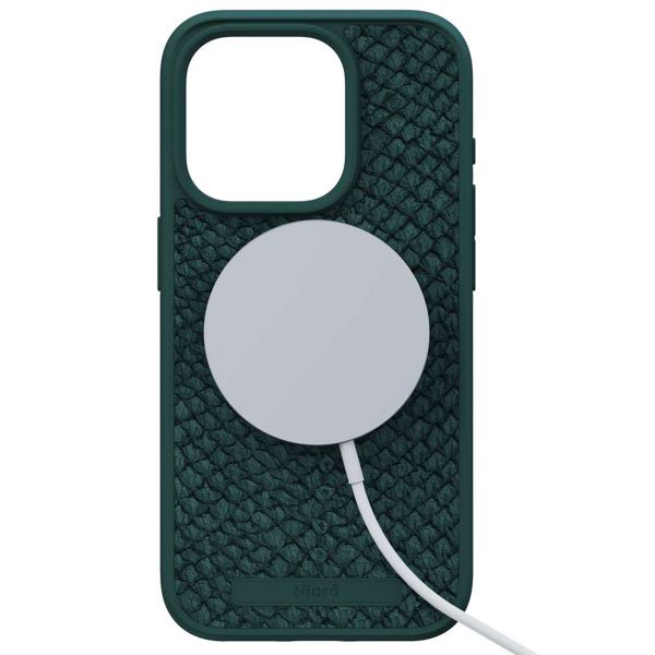 Njorð Collections Salmon Leather MagSafe Case für das iPhone 15 Pro - Green