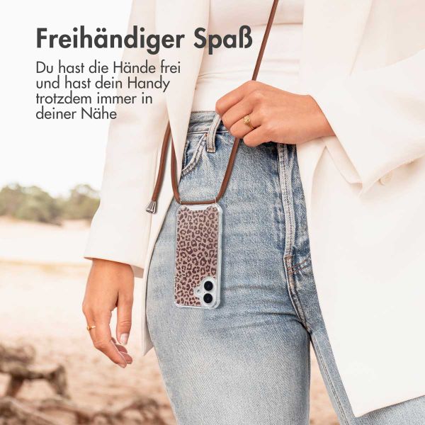 imoshion Design Hülle mit Band Apple iPhone 16 - Leopard Mood