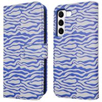 imoshion ﻿Design Klapphülle für das Samsung Galaxy S22 - White Blue Stripes