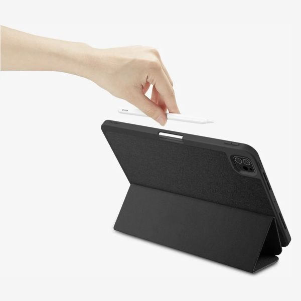 Spigen Urban Fit Klapphülle Apple iPad Pro 11 (2025) M5 / (2024) M4 - Schwarz