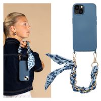 Selencia Back Cover mit luxuriöser Handschlaufe für das Apple iPhone 14 - Blau