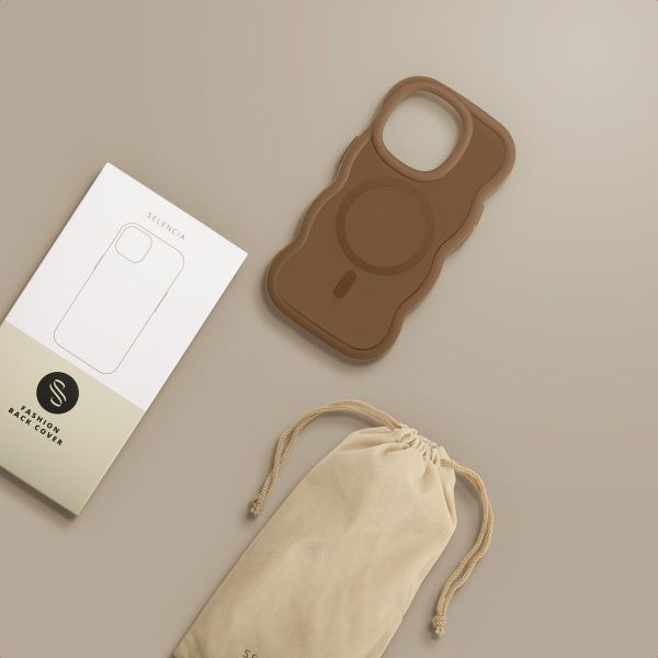 Selencia Wavy Backcover mit MagSafe Apple iPhone 14 Pro - Mocha Brown