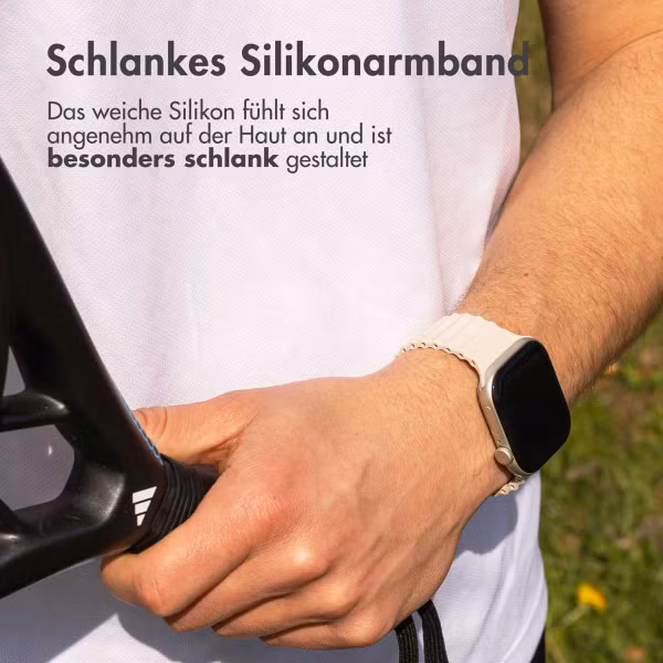 imoshion Athletisches Silikonarmband für die Apple Watch Series 1 bis 10 / SE / Ultra (2) (44/45/46/49 mm) - Polarstern