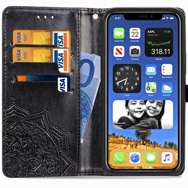 Mandala Klapphülle Apple iPhone 12 (Pro) - Schwarz