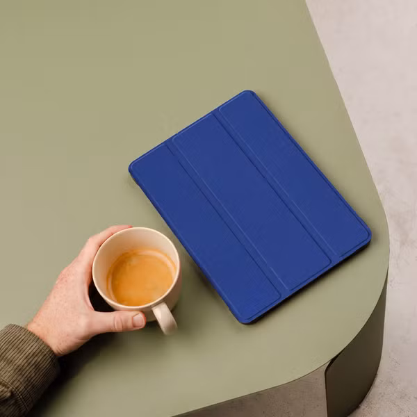 imoshion Trifold Klapphülle Samsung Galaxy Tab A11 Plus - Cobalt Blue