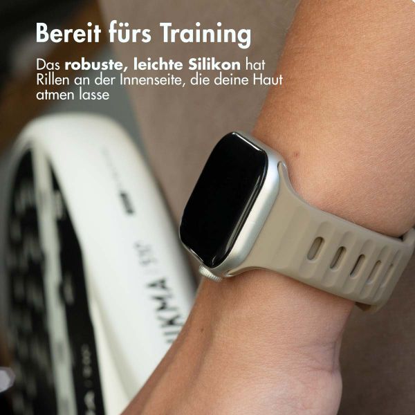 imoshion Active Sport Silikonarmband für die Apple Watch Series 1-9 / SE (38/40/41 mm) | Series 10 (42 mm) - Braun