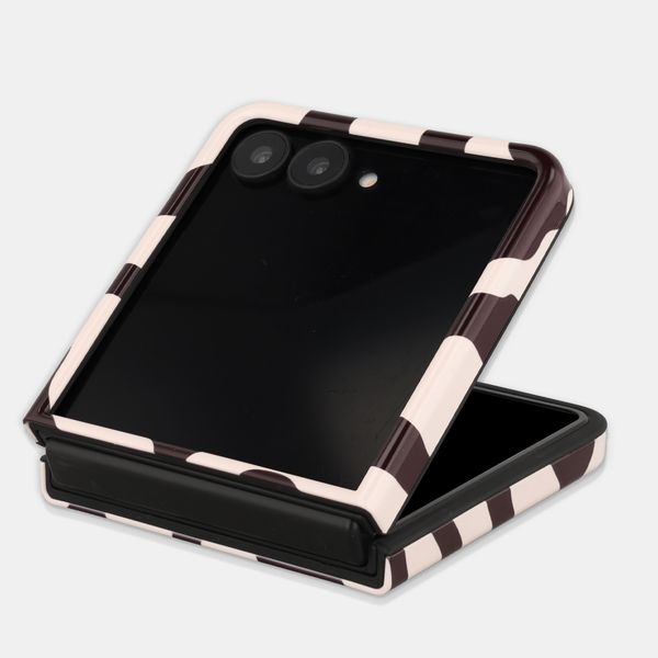 Selencia Vivid Rückabdeckung mit MagSafe Samsung Galaxy Z Flip 8 - Art Wave Black