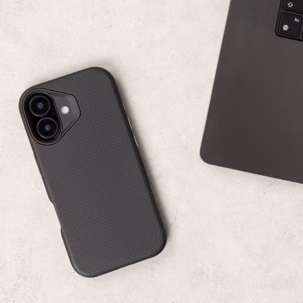 Accezz Tough Back Cover mit MagSafe Apple iPhone 14 - Schwarz