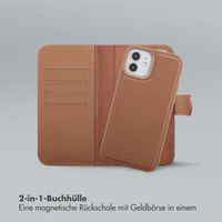 Selencia Olyn Abnehmbare Bookcase mit MagSafe Apple iPhone 12 (Pro) - Braun