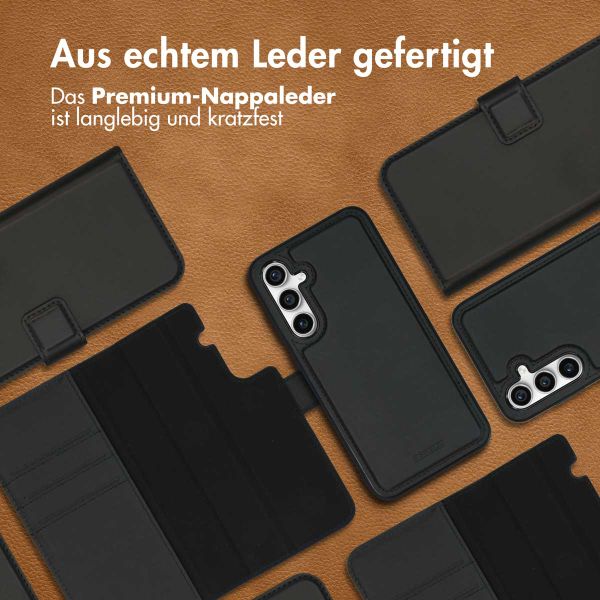 Accezz Premium Leather 2 in 1 Wallet Bookcase für das Samsung Galaxy S23 FE - Schwarz