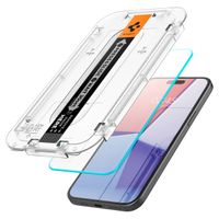 Spigen GLAStR Fit Displayschutzfolie + Applicator 2-pack für das Apple iPhone 16 Plus / 15 Plus