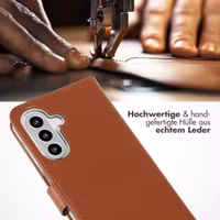 Selencia Echtleder Klapphülle Samsung Galaxy A26 - Hellbraun