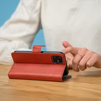 imoshion Luxuriöse Klapphülle Apple iPhone 12 Mini - Rot