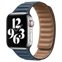 Apple Leather Link Armband für das  Apple Watch Series 1 t/m 9 / SE (38/40/41 mm) | Series 10 / 11 (42 mm) - Größe M/L - Baltic Blue