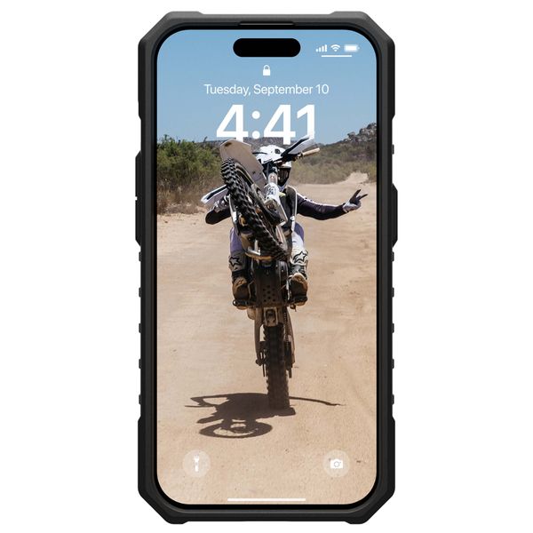 UAG Pathfinder Case für das iPhone 15 Pro - Midnight Camo