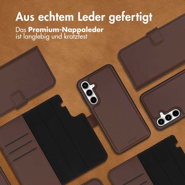 Accezz Premium Leather 2 in 1 Wallet Bookcase für das Samsung Galaxy A35 - Braun