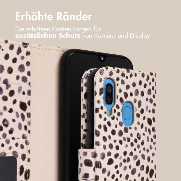 imoshion Design Klapphülle für das Samsung Galaxy A40 - Black And White Dots