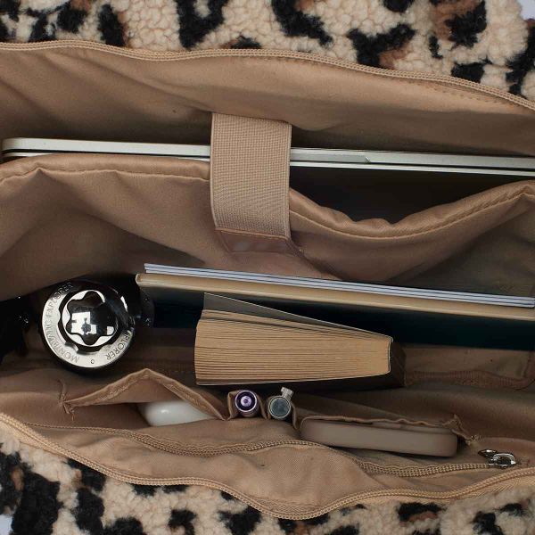 Selencia Zaya Tote Bag - Teddy Laptoptasche 16 Zoll - Leopard