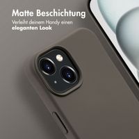 imoshion Color Backcover mit abtrennbarem Band MagSafe für das Apple iPhone 15 - Black Coffee