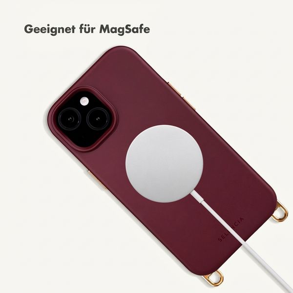 Selencia Rivièra Backcover mit MagSafe mit abnehmbaren Haken Apple iPhone 15 - Bold Burgundy